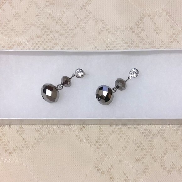 NEW Handcrafted Gray Round Beads Drop Earrings Women Fashion Jewelry Gifts - Picture 2 of 4